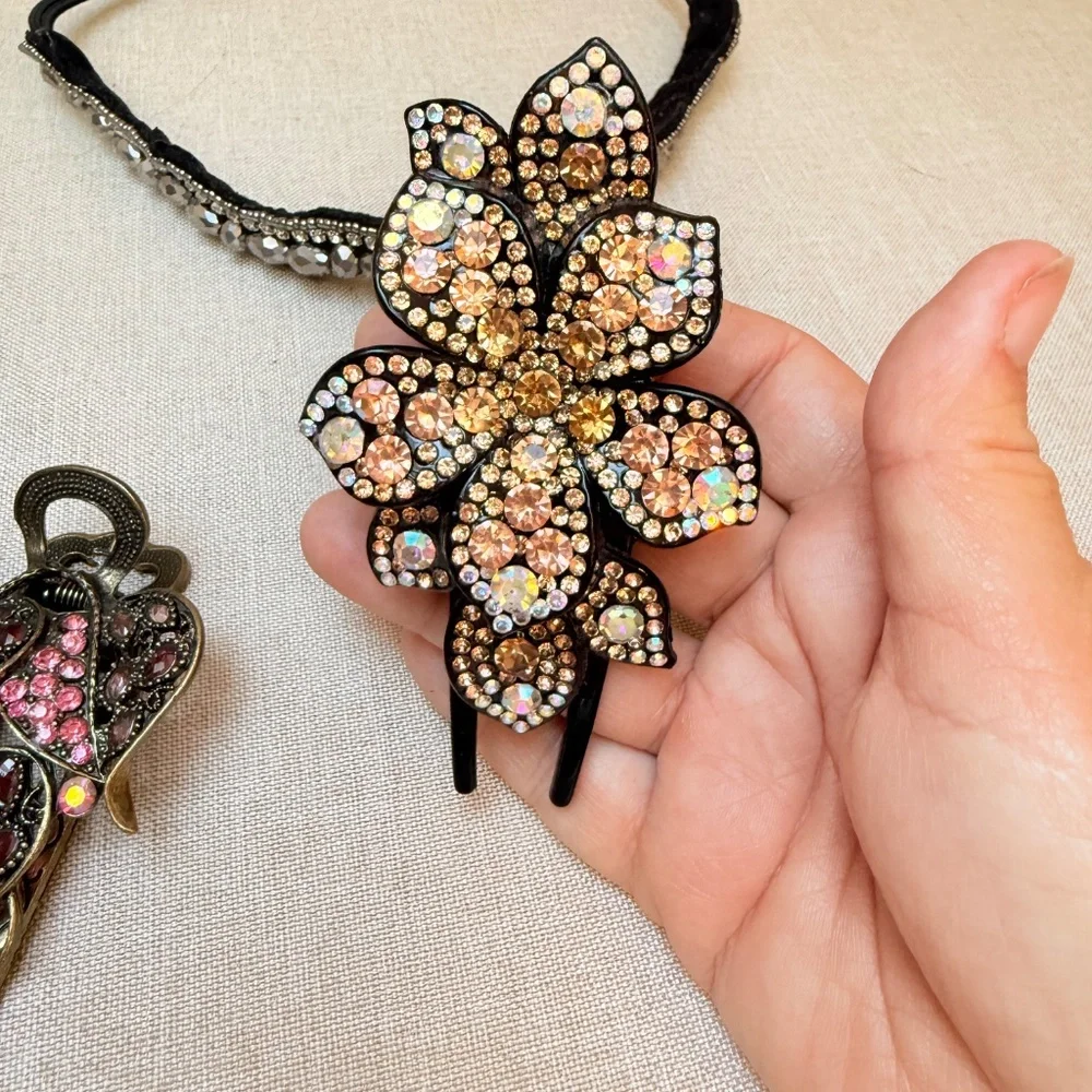 Bundle of 4 Blingy Hair Accessories - Picture 6 of 11
